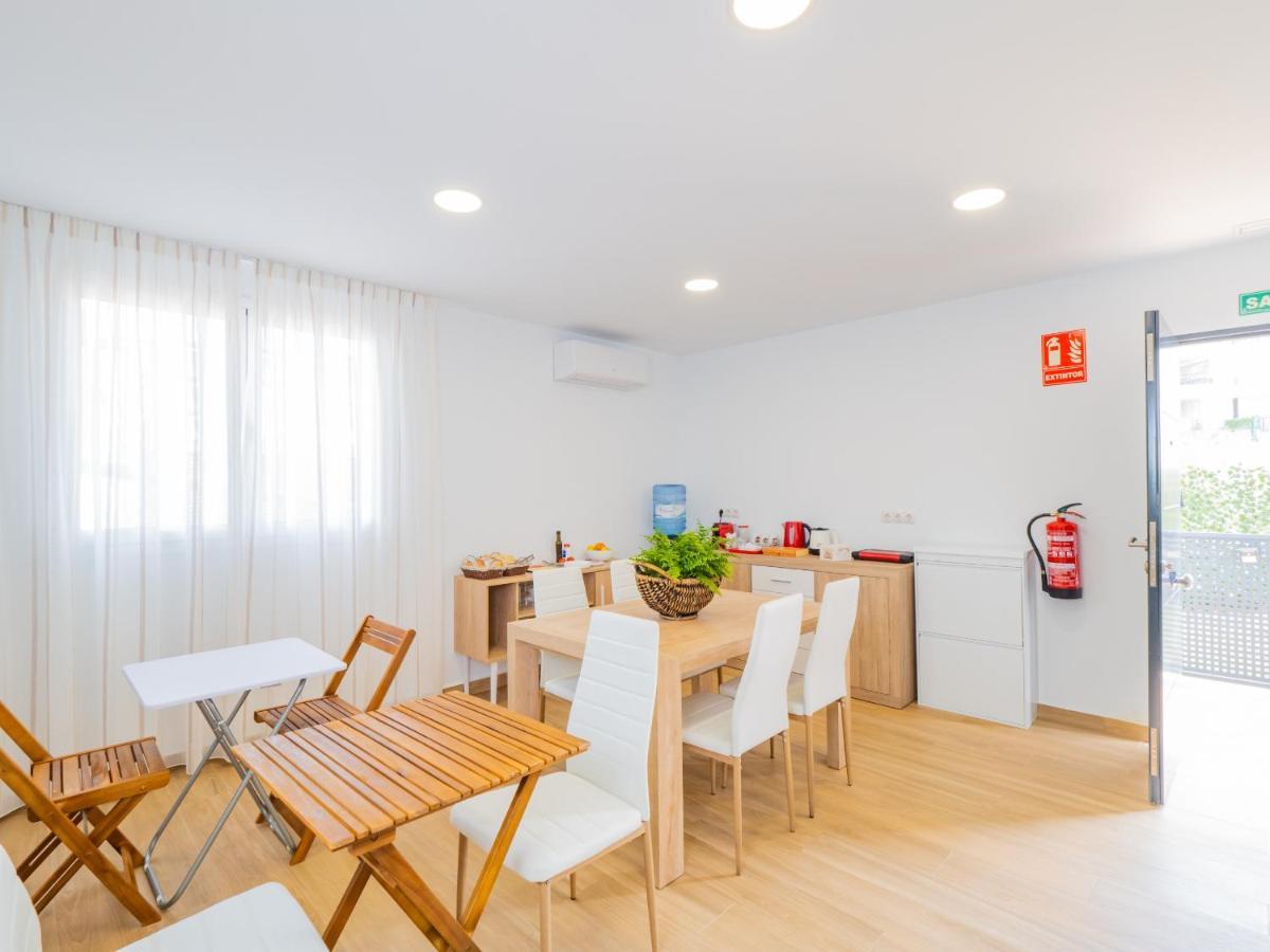 Cubo'S Hostal William'S Sunny 5 With Breakfast Torre de Benagalbon Buitenkant foto