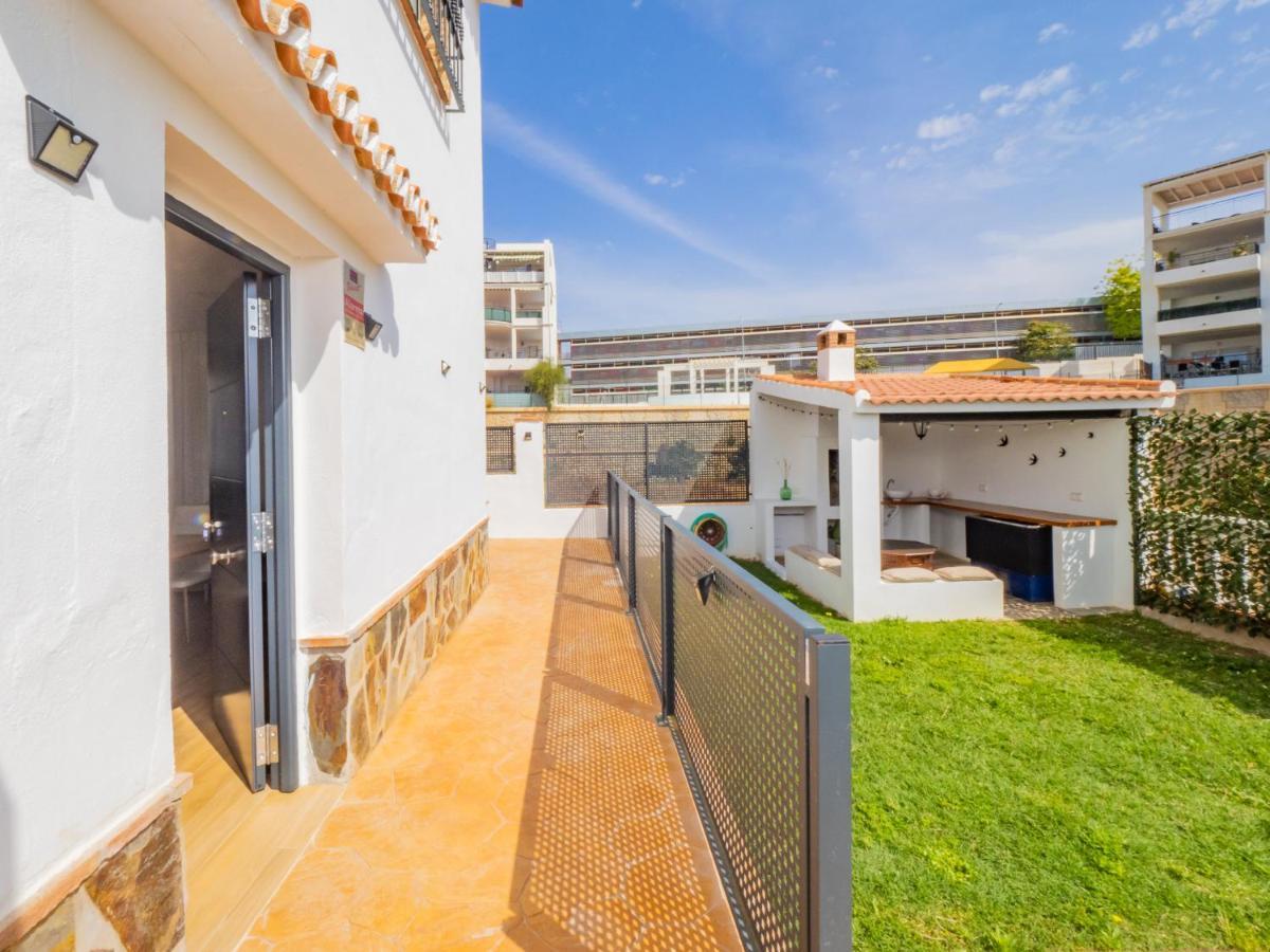 Cubo'S Hostal William'S Sunny 5 With Breakfast Torre de Benagalbon Buitenkant foto