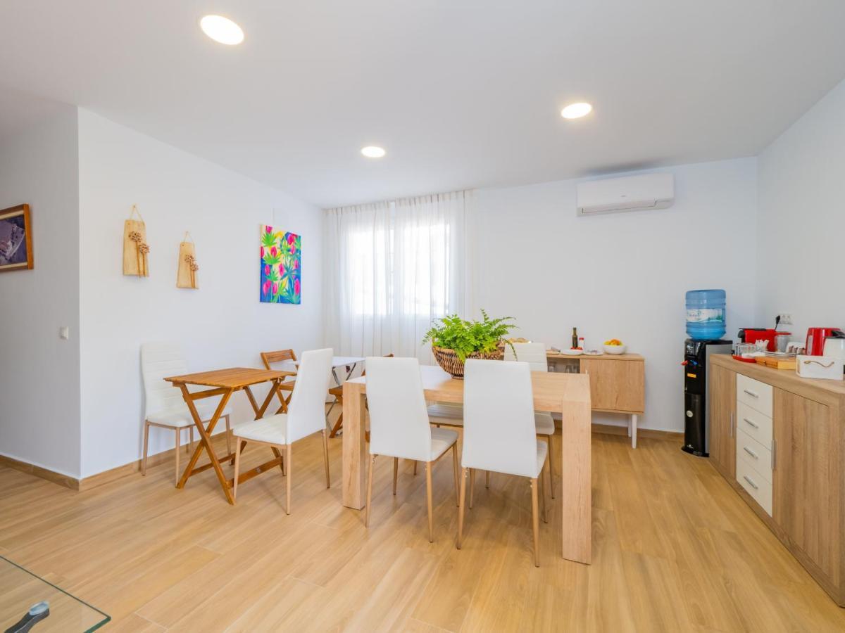 Cubo'S Hostal William'S Sunny 5 With Breakfast Torre de Benagalbon Buitenkant foto