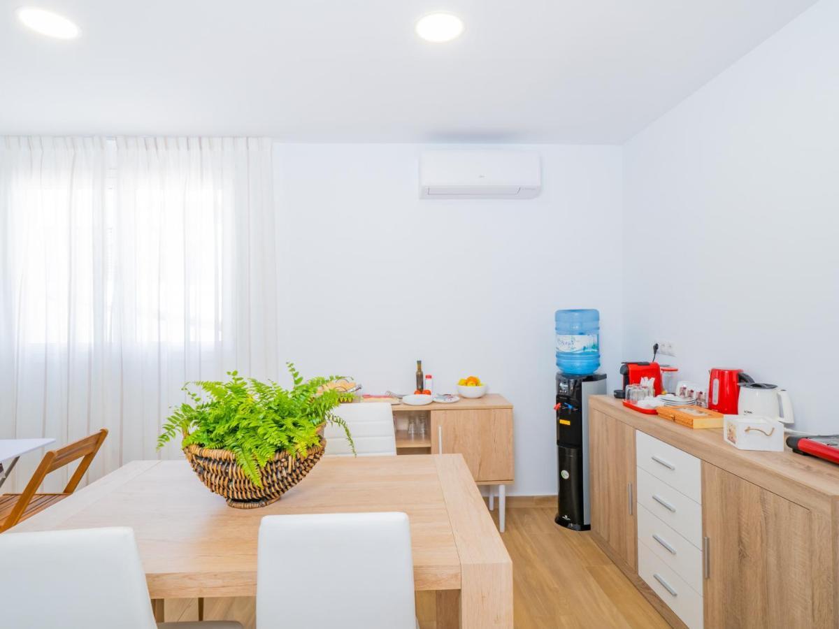Cubo'S Hostal William'S Sunny 5 With Breakfast Torre de Benagalbon Buitenkant foto